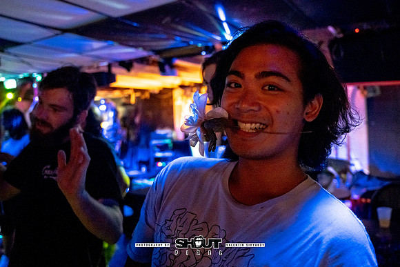 0054-Off-stage Captured by Robots with Pink Peugeot and JUS B show photo by Valentin Sivyakov-VAL05057