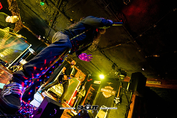90- Nvision and Heavens Void, Pink Peugeot at Sav Wingmen Clubhouse photo by Valentin Sivyakov-VAL00093