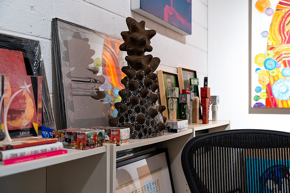 0230 Kai Lin Art OBJECTS-VAL02952
