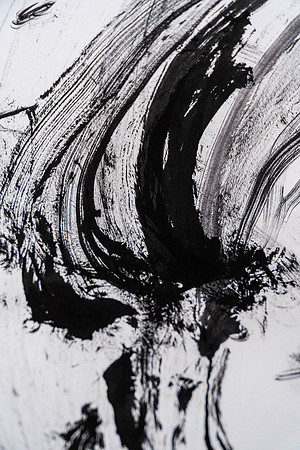 2025-03-14 KAI LIN ART ESSENTIAL-VAL09071