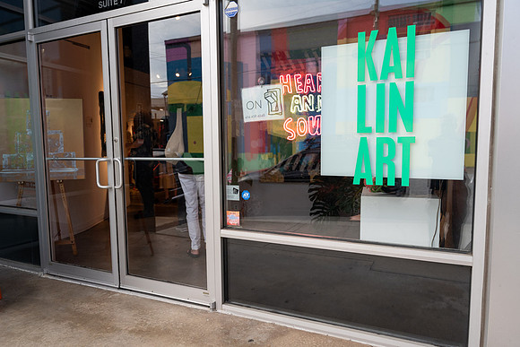 0284 Kai Lin Art OBJECTS-VAL03079