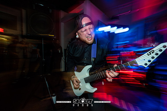 0057-Guns to Gallows at AURA Fest-0062-VAL00111