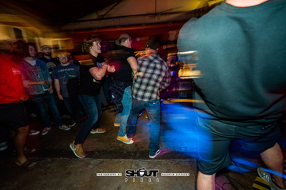 0077-Guns to Gallows at AURA Fest-0082-VAL00264