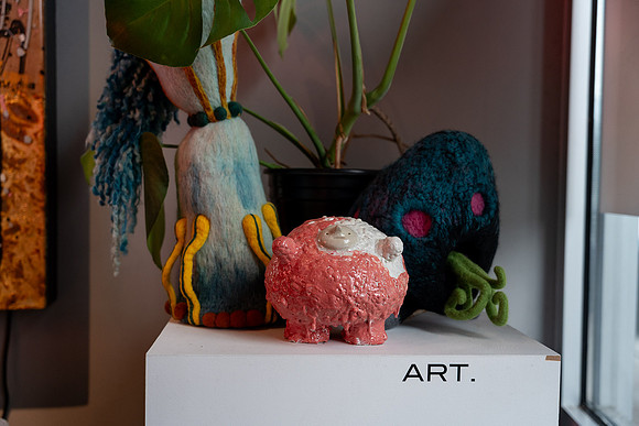 0285 Kai Lin Art OBJECTS-VAL03081