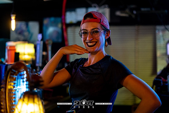 0076-Off-stage Captured by Robots with Pink Peugeot and JUS B show photo by Valentin Sivyakov-VAL05250