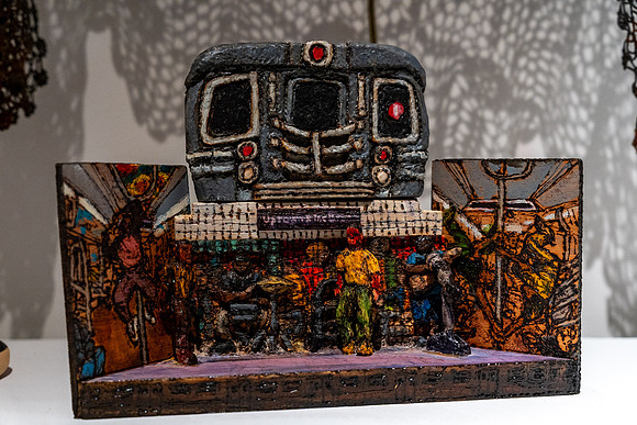 0114 Kai Lin Art OBJECTS-VAL02704
