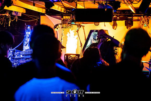 0115-Off-stage Captured by Robots show at Wormhole, Savannah, GA photo by Valentin Sivyakov-VAL04977