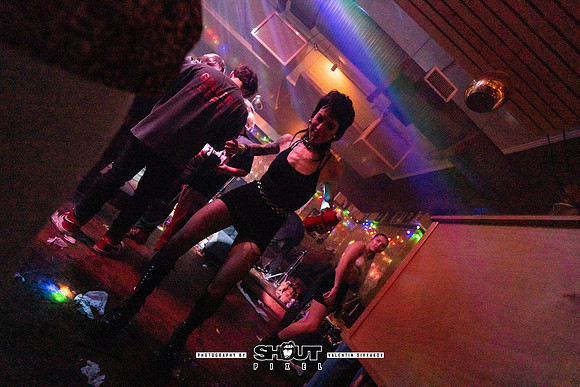 0086-Off-Stage Donna Savage--Fauvely-Smalltalk-Joshydrop at El-Rocko Lounge photo by Valentin Sivyakov-VAL09586