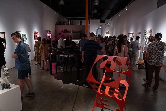 0304 Kai Lin Art OBJECTS-VAL03116