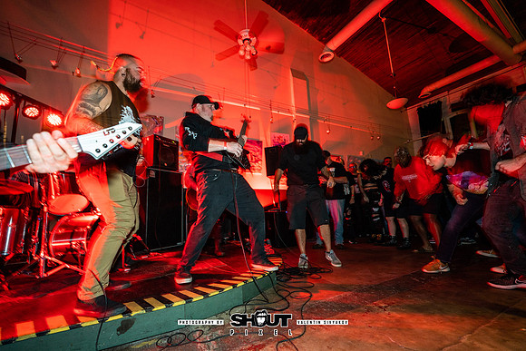 0062-Guns to Gallows at AURA Fest-0067-VAL00169