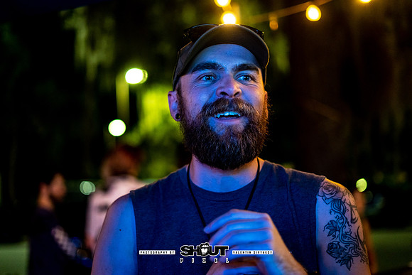 0080-Off-stage Captured by Robots with Pink Peugeot and JUS B show photo by Valentin Sivyakov-VAL05264