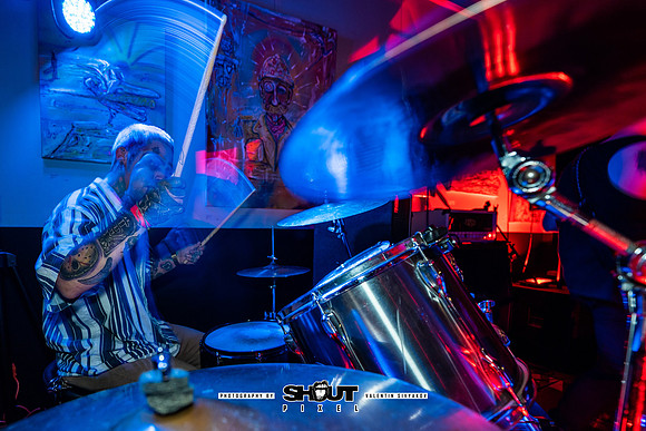 0068-Guns to Gallows at AURA Fest-0073-VAL00217