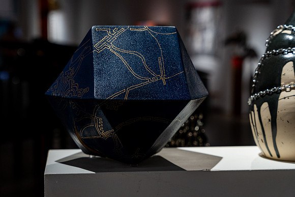 0045 Kai Lin Art OBJECTS-VAL02561