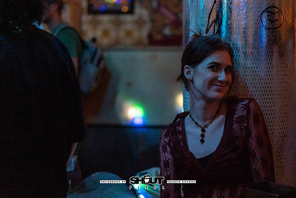 0049-Off-Stage Donna Savage--Fauvely-Smalltalk-Joshydrop at El-Rocko Lounge photo by Valentin Sivyakov-VAL07810